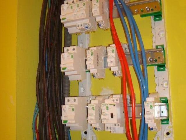 Rénovation électrique avec création et pose d'un nouveau tableau électrique