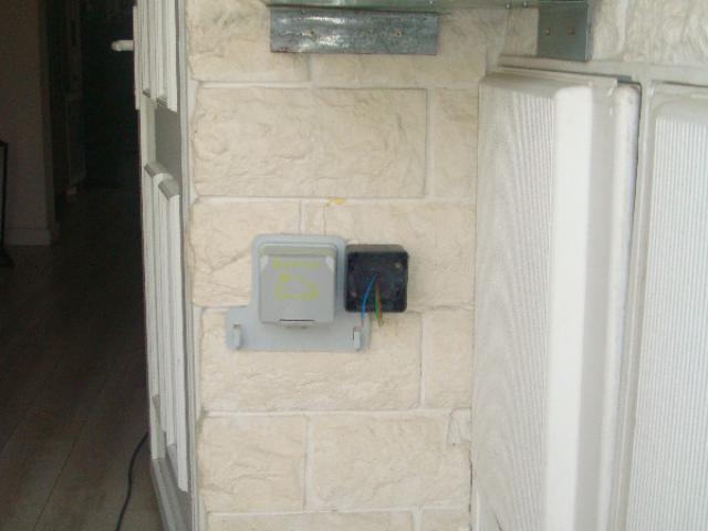 installation d'une prise de recharge voiture électrique Green Up