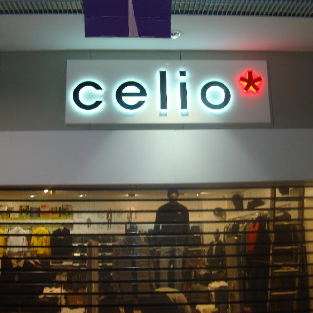 recherche de panne et dépannage électrique à la boutique Celio sur Istres 